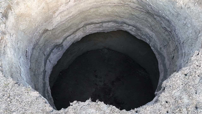 Konya'da yeni obruk oluştu - Resim : 1