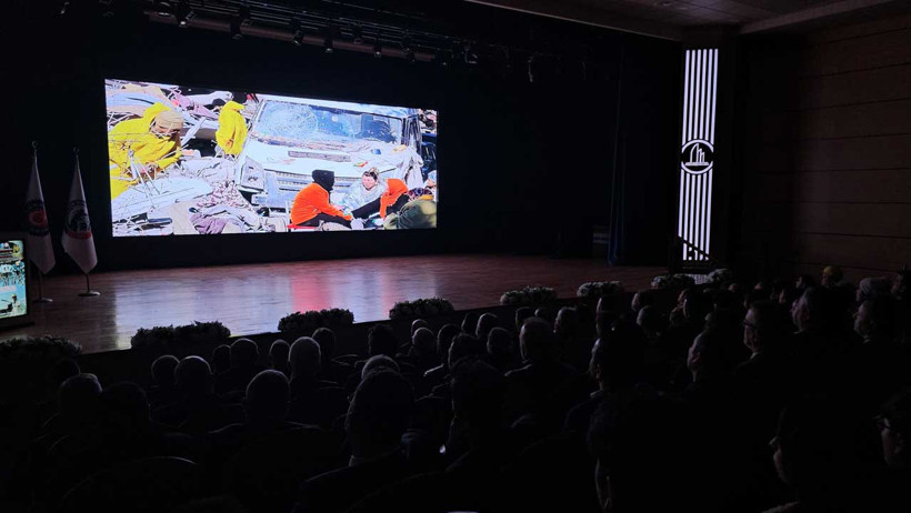 6 Şubat depremlerini anlatan madencilerin belgeseli 'K-ömür'ün ilk gösterimi yapıldı - Resim : 1