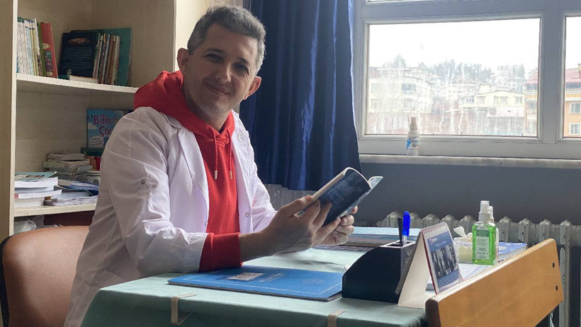 Onur öğretmene Dubai'den 'üstün öğretmen' ödülü - Resim : 2