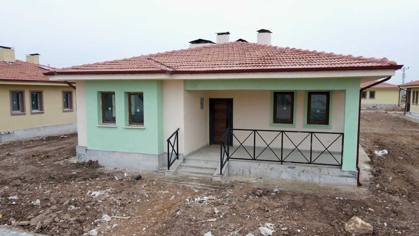 Bakan Kurum: Türkiye'nin ilk 'kırsal uydu kenti' deprem bölgesinde inşa edildi - Resim : 2