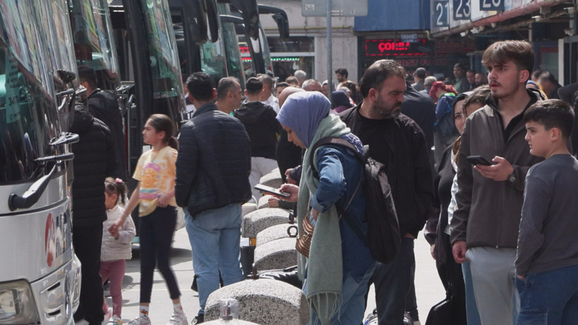 15 Temmuz Demokrasi Otogarı'nda bayram dönüşü yoğunluğu - Resim : 1