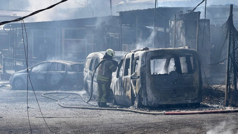 Başakşehir'de kimya deposunda yangın - Resim : 2