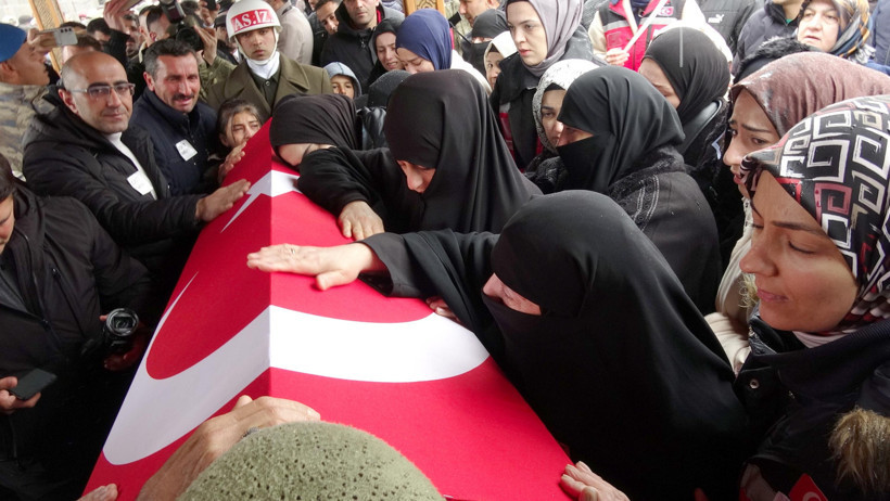 'Şehit olursam köye güzel bir yere defnedin' demişti; son isteği yerine getirildi - Resim : 3