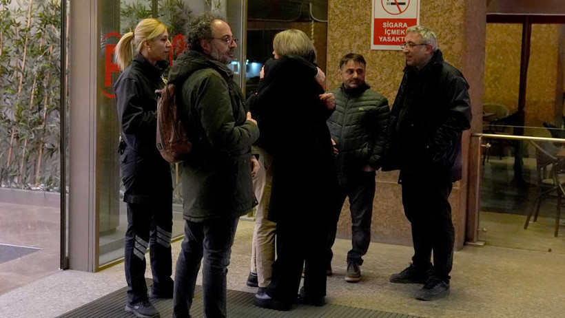 Aort damarı yırtılan Sırrı Süreyya Önder'in ameliyatı 12 saat sürdü; yoğun bakıma alındı - Resim : 6