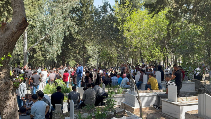 Sulama kanalında cansız bedeni bulunan Cumali, toprağa verildi - Resim : 2