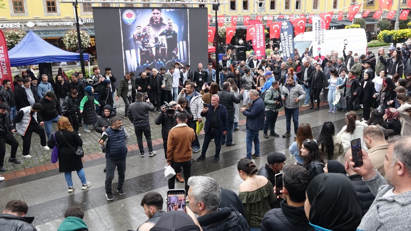 Trabzonspor U19 finalde! Taraftardan coşkulu kutlama - Resim : 4