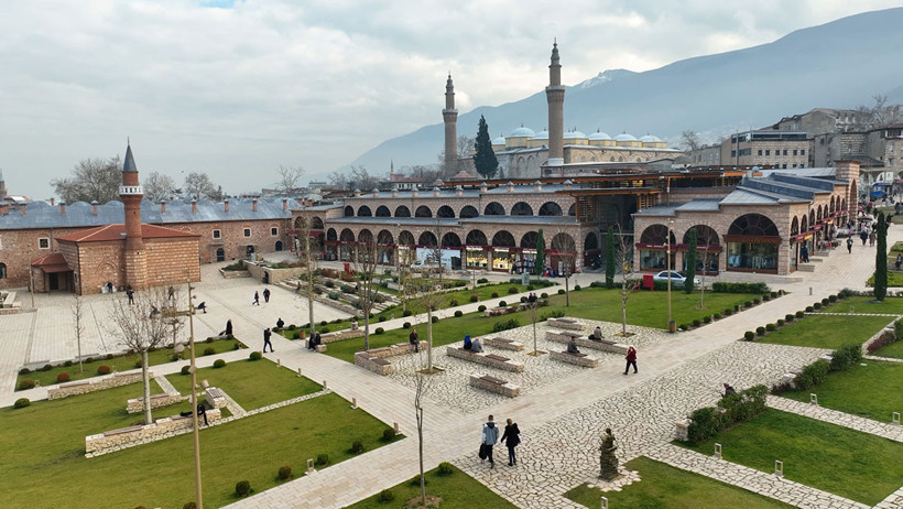 Bakan Kurum, Bursa çarşı esnafını ziyaret etti - Resim : 1