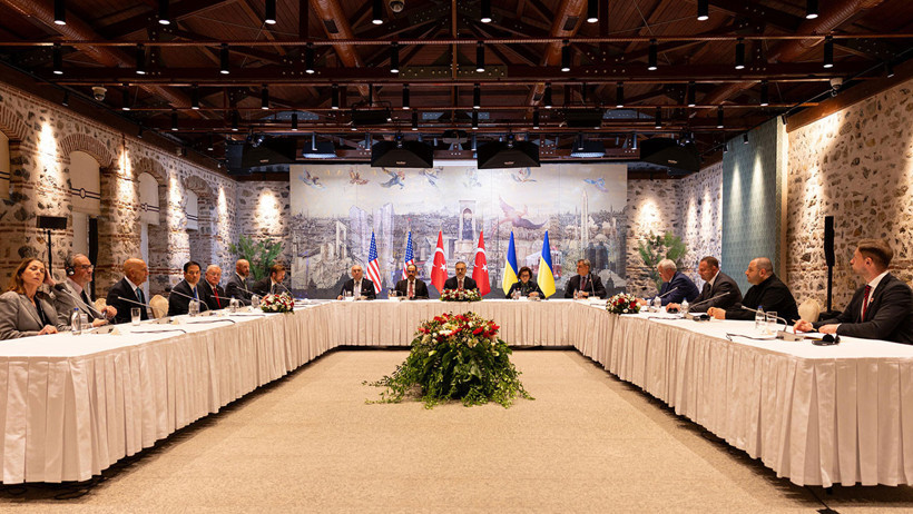 İstanbul'da Türkiye-ABD-Ukrayna ve Türkiye-Rusya-Ukrayna toplantıları yapıldı... Esir takası konusunda anlaşmaya varıldı - Resim : 3