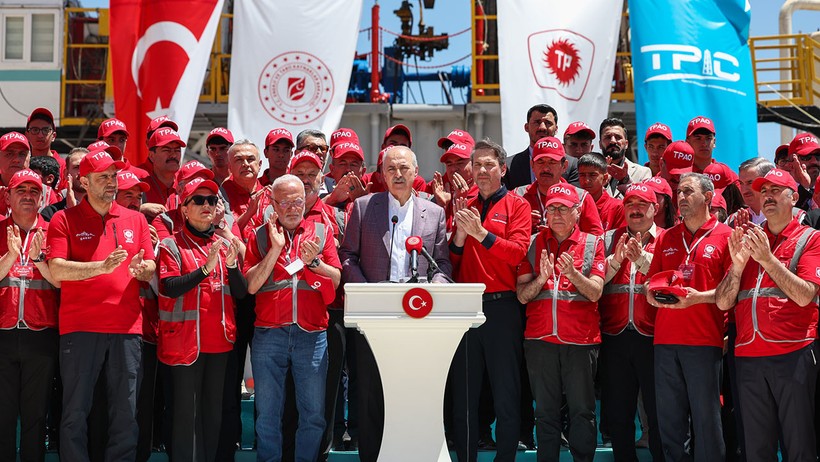 TBMM Başkanı Kurtulmuş ve Bakan Bayraktar Gabar'da: Sadece bir kuyu değil, Türkiye'nin tam bağımsızlık idealinin simgesidir - Resim : 1