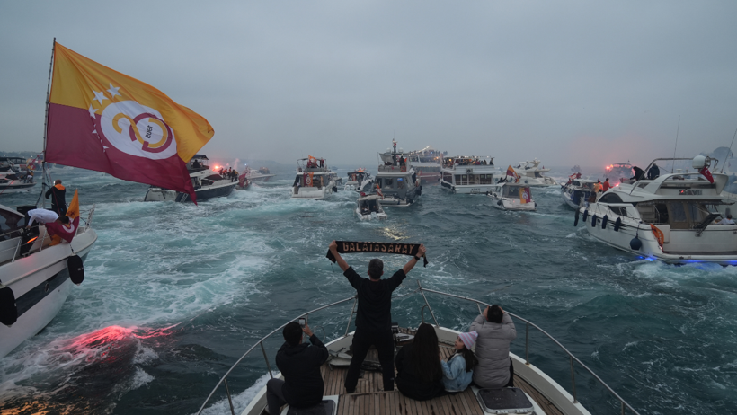Galatasaray 25’inci şampiyonluk kupasını görkemli törenle kaldırdı - Resim : 9