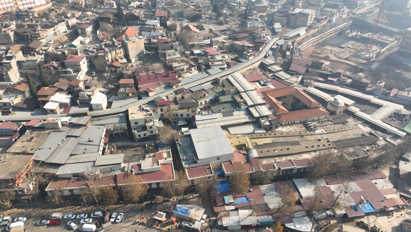 Tarihi Kapalı Çarşı yeniden ayağa kalkıyor... Bakan Kurum: Şehrimizin kalbi burada atacak - Resim : 4