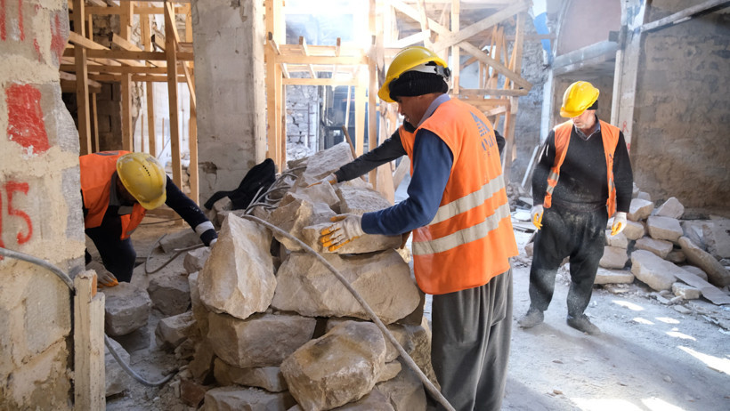 Tarihi Kapalı Çarşı yeniden ayağa kalkıyor... Bakan Kurum: Şehrimizin kalbi burada atacak - Resim : 2