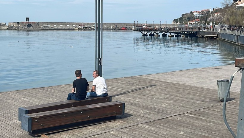 Türkiye'de en sıcak gün 32 dereceyle Zonguldak'ın Devrek ilçesinde yaşandı - Resim : 1
