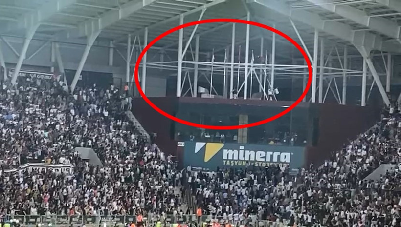 Elazığspor-Vanspor FK maçı tatil edildi - Resim : 1