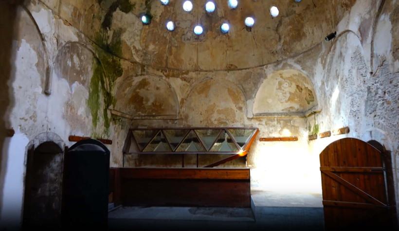 Anıtsal yapı olarak tescil edilen tarihi hamam satılıyor - Resim : 2