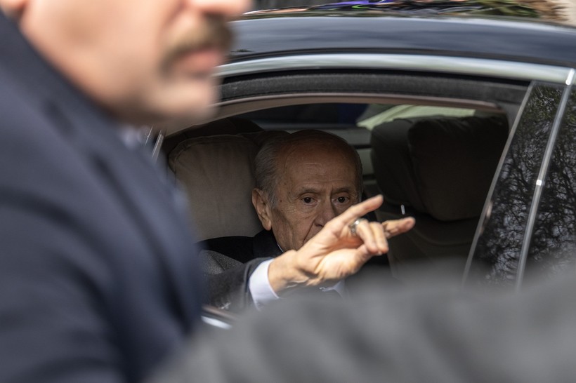 MHP lideri Bahçeli'den Türkeş'in kabrine ziyaret - Resim : 1