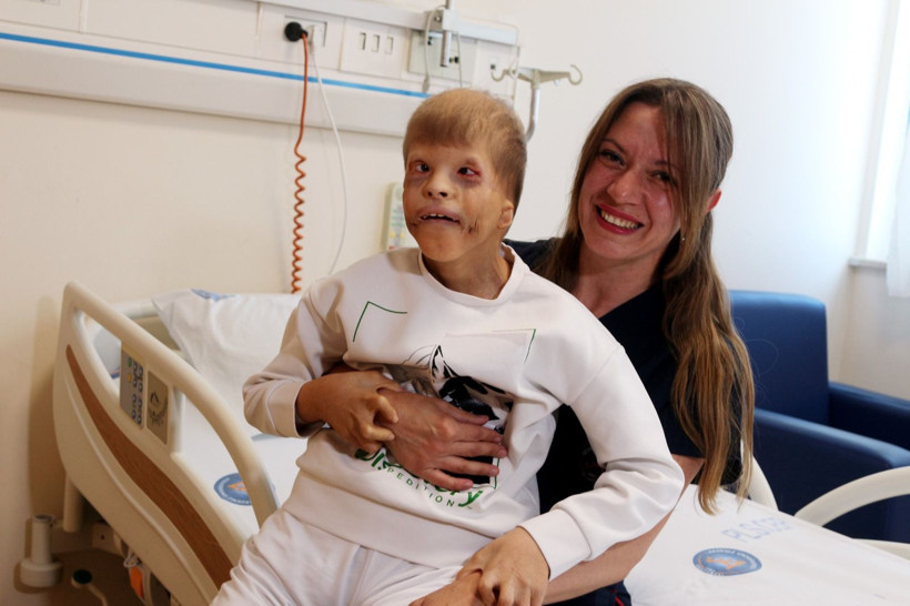 Gözleri kurtarılan Myhailo'ya, şimdi kulak kepçesi yapılacak - Resim: 4