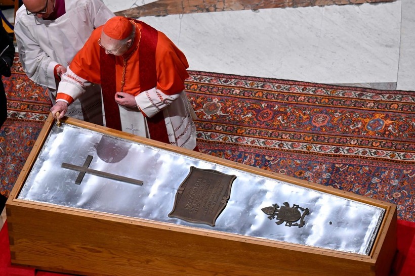 Papa Franciscus'un cenaze töreni bugün yapılacak... Türkiye'yi TBMM Başkanı Kurtulmuş temsil edecek - Resim: 4