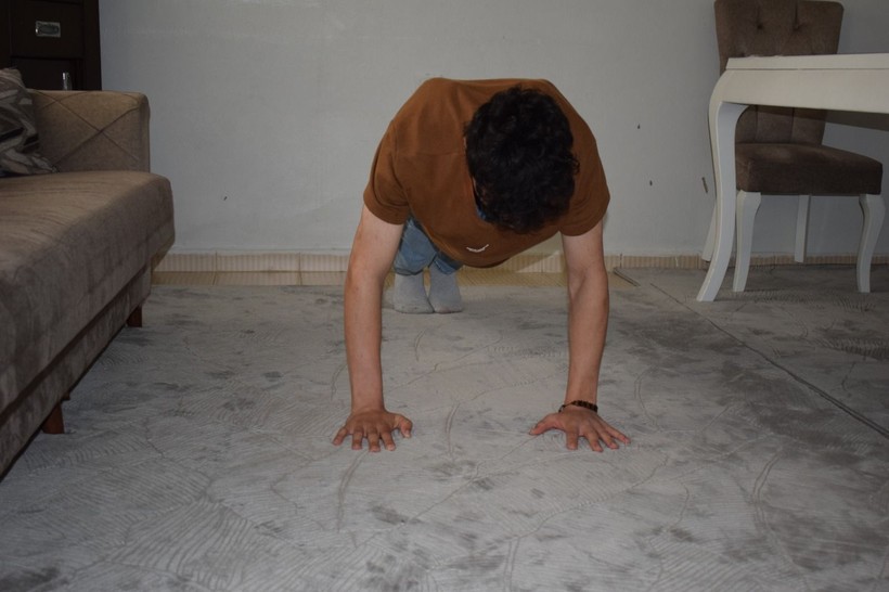 1,5 yıl önce başına isabet eden yorgun mermi hâlâ çıkarılamadı... Her gün ölüm korkusu yaşıyor - Resim: 2