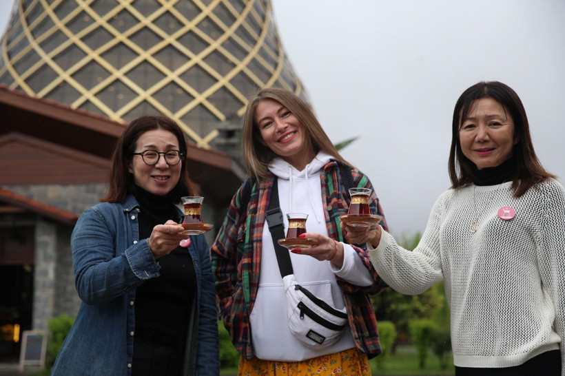 Japonya'nın ilk "Türk çayı demleme ustası" Yumika Arita, Rize'de çay demledi - Resim: 6