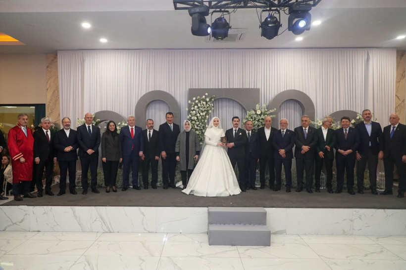 AK Parti Genel Başkan Yardımcısı Yavuz’un kızı dünya evine girdi - Resim : 2