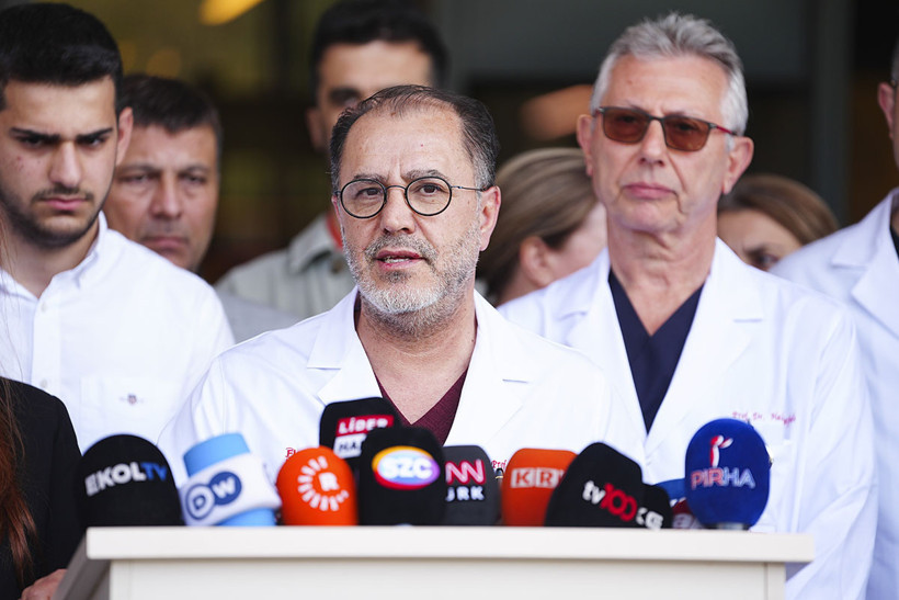 Aort damarı yırtılan Sırrı Süreyya Önder'in ameliyatı 12 saat sürdü; yoğun bakıma alındı - Resim : 4