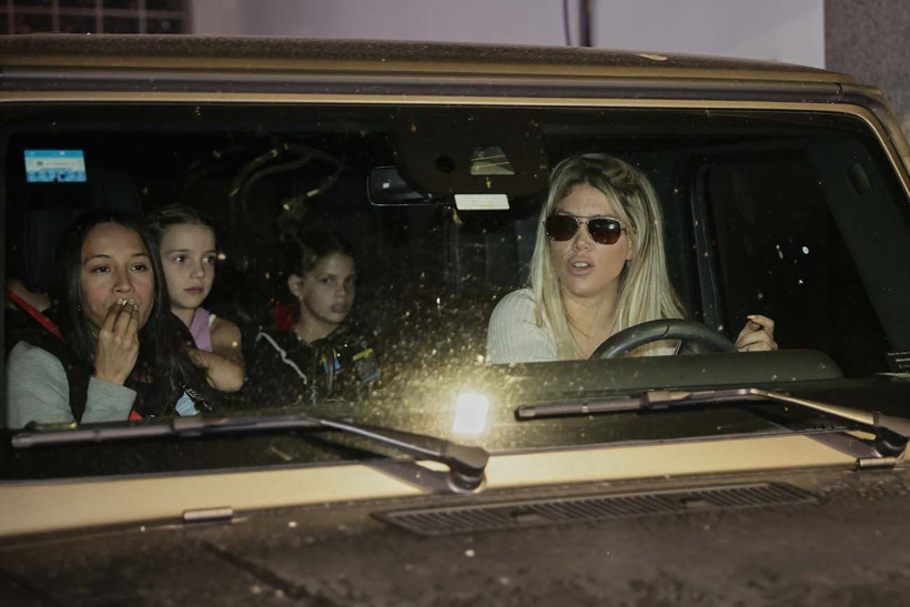 Galatasaray’ın Arjantinli yıldızı Icardi, kızlarıyla görüştü - Resim: 6