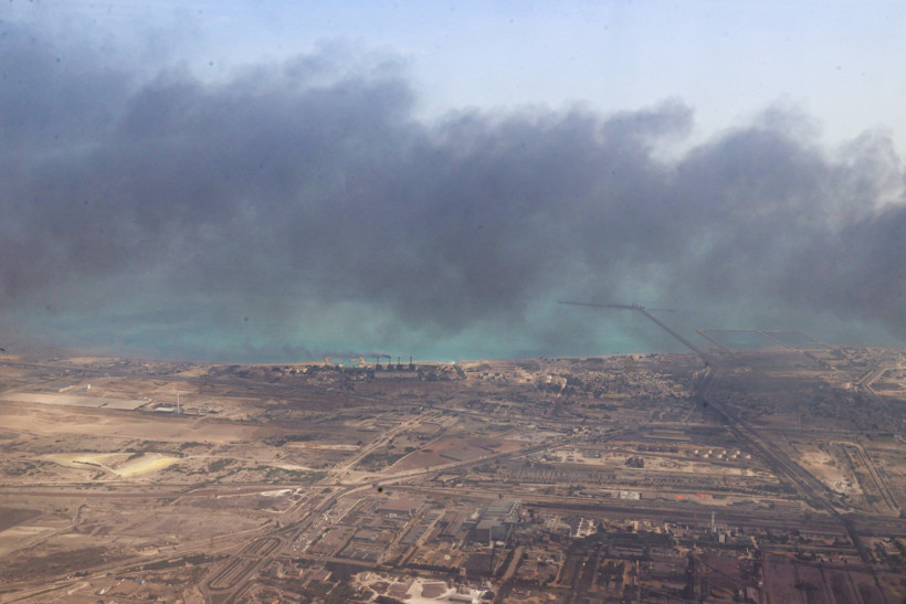 İran'ın Bender Abbas Limanı'ndaki patlamada can kaybı 28'e yükseldi: Patlamanın 'savunma sanayisi ile ilgisi yok' açıklaması - Resim : 3