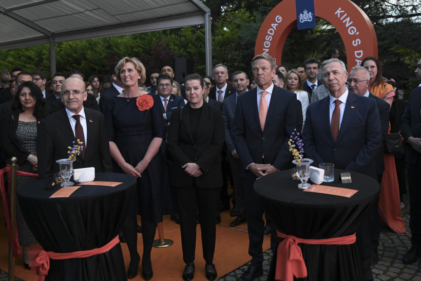 Hazine ve Maliye Bakanı Şimşek, Hollanda "Kral Günü" resepsiyonunda konuştu - Resim : 1