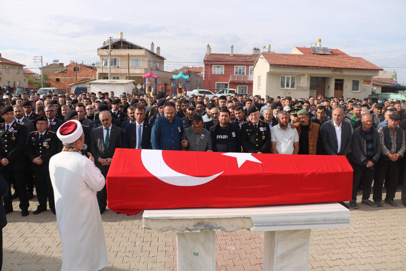 Kazada yaralanan uzman çavuş, 12 gün sonra yaşamını yitirdi - Resim : 1