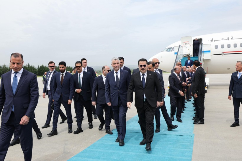Bakan Bolat, Irak Başbakanı Sudani'yi karşıladı - Resim : 1