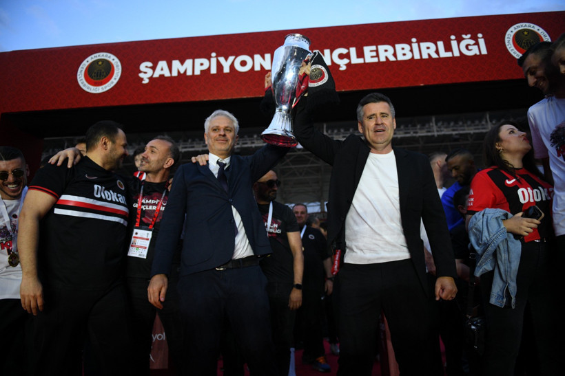 Gençlerbirliği'nde şampiyonluk kutlaması - Resim : 2