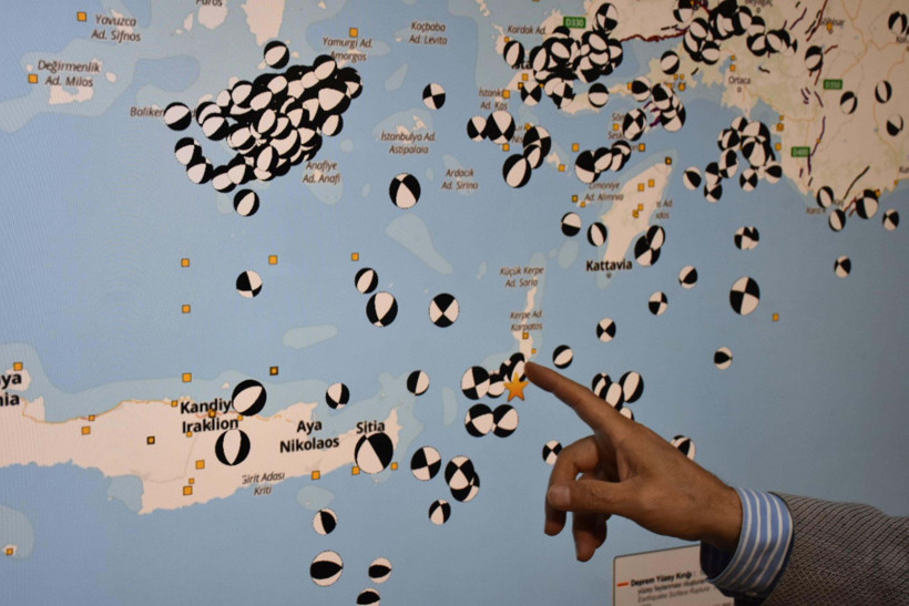 Prof. Dr. Hasan Sözbilir: 6 büyüklüğündeki Datça depremi, Santorini'deki volkanik depremleri yeniden başlatabilir - Resim : 1