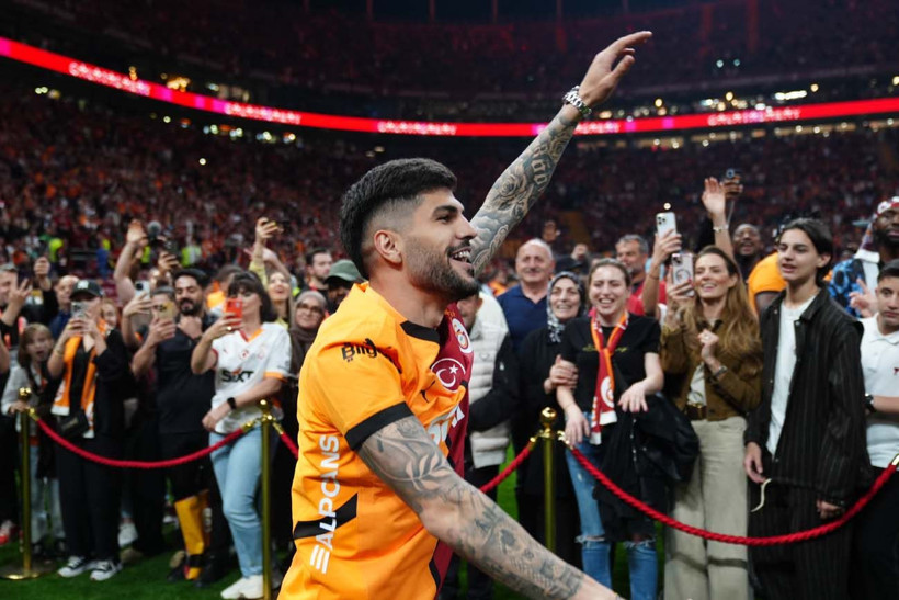 Galatasaray, şampiyonluk kupasını RAMS Park'ta kaldırdı; Muslera omuzlarda veda etti - Resim: 24