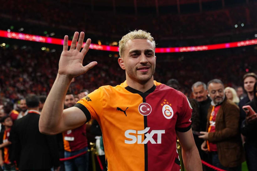 Galatasaray, şampiyonluk kupasını RAMS Park'ta kaldırdı; Muslera omuzlarda veda etti - Resim: 31