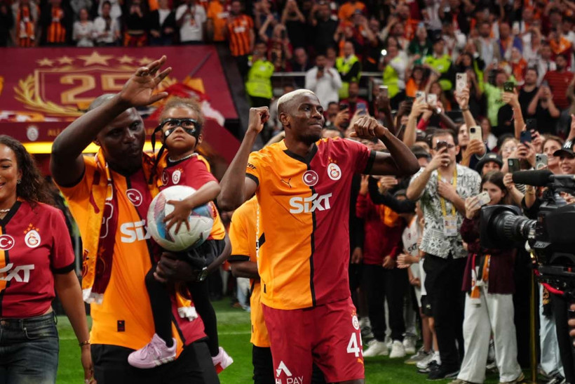 Galatasaray, şampiyonluk kupasını RAMS Park'ta kaldırdı; Muslera omuzlarda veda etti - Resim: 34