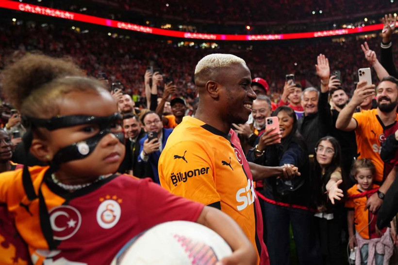 Galatasaray, şampiyonluk kupasını RAMS Park'ta kaldırdı; Muslera omuzlarda veda etti - Resim: 36