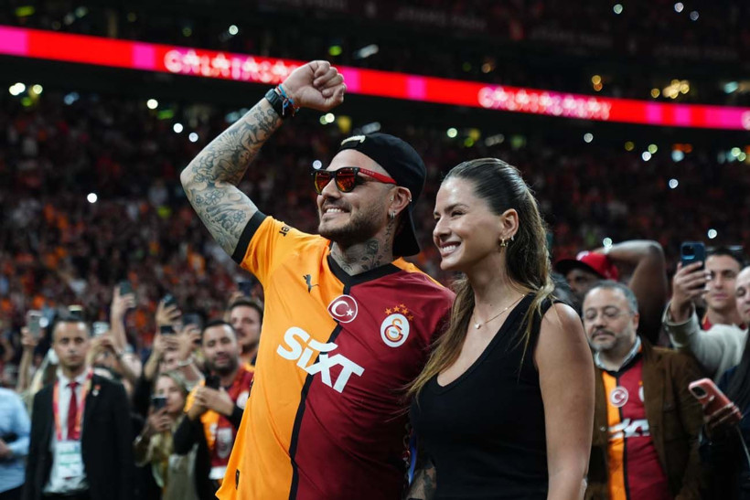 Galatasaray, şampiyonluk kupasını RAMS Park'ta kaldırdı; Muslera omuzlarda veda etti - Resim: 43