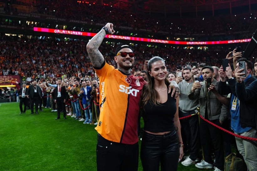 Galatasaray, şampiyonluk kupasını RAMS Park'ta kaldırdı; Muslera omuzlarda veda etti - Resim: 47