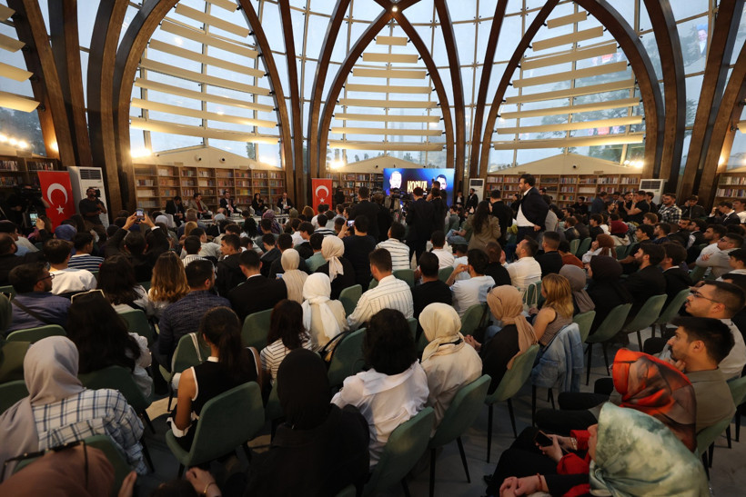 Bakan Kurum: Yılbaşı itibarıyla sunacağımız konut projesinde gençlerimize kontenjan tanıyacağız - Resim : 2