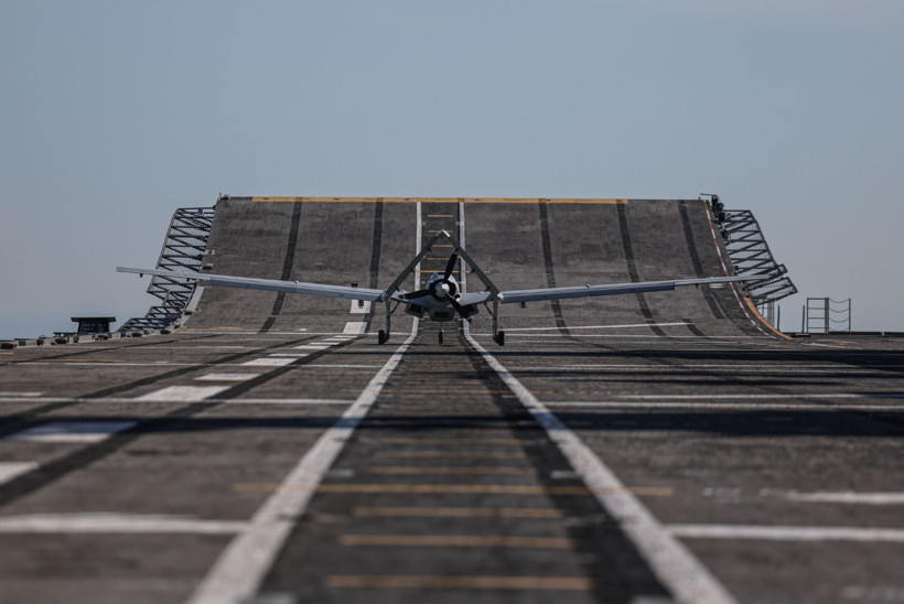 Bayraktar TB3'ten TCG Anadolu gemisine başarılı 4 sorti - Resim : 2