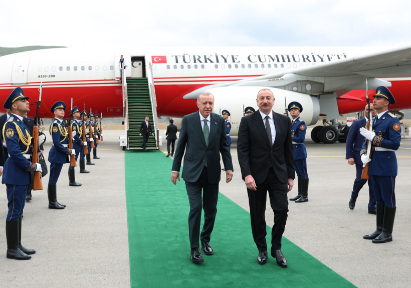 Cumhurbaşkanı Erdoğan ve Aliyev, Laçın Uluslararası Havalimanı'nın açılışını yaptı - Resim : 1