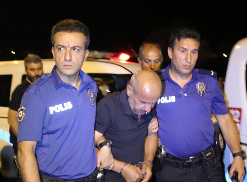 Danimarka'dan gelip, eski eşi ile kızını havuzda öldüren sanığın cezası onandı - Resim : 1