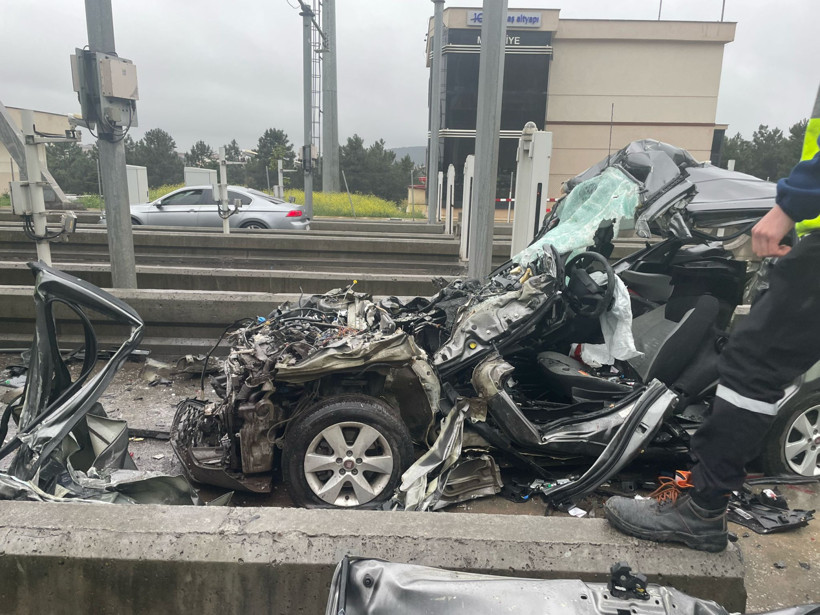 2 gün önce 4 öğretmen hayatını kaybetmişti... Pendik gişelerde bir feci kaza daha: 1 can kaybı - Resim : 4