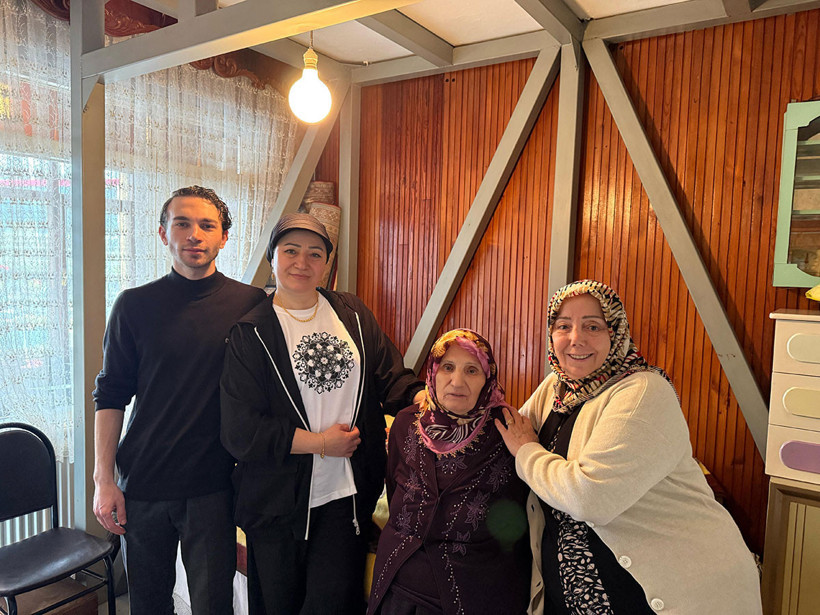 Dedelerinin evlerine çelik konstrüksiyondan yaptığı deprem sığınağı sayesinde güvende hissediyorlar - Resim : 1