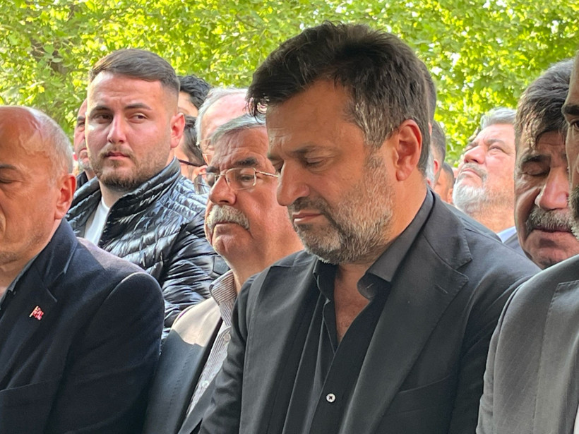 Teknik direktör Bülent Uygun'un kızı Almina Tude, son yolculuğuna uğurlandı - Resim : 3