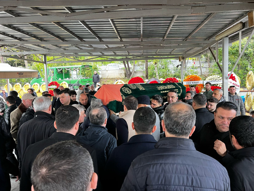 Spor yorumcusu Ertem Şener'in acı günü! Annesi Meltem Şener vefat etti - Resim : 1