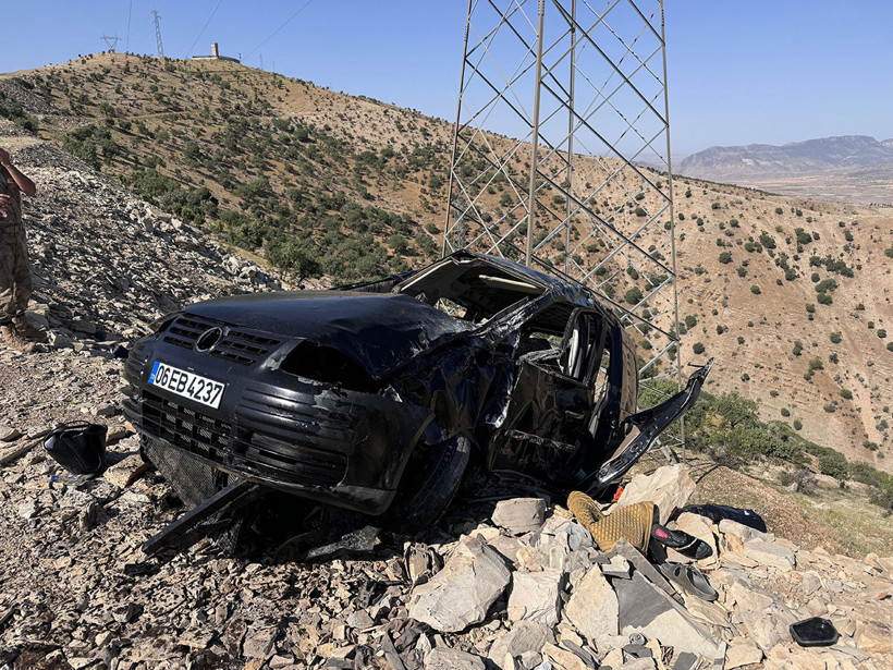 Şırnak'ta feci kaza... Aynı aileden 3 kişi hayatını kaybetti, 3 kişi ağır yaralandı - Resim : 1